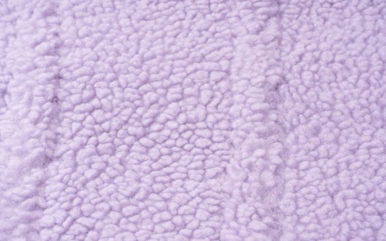 Por que investir no tecido pelúcia carapinha?