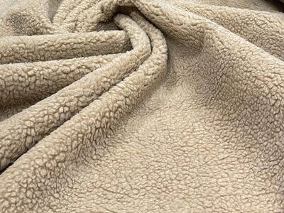 Aposte no tecido carapinha lã de ovelha neste inverno e descubra seu poder de conforto e estilo