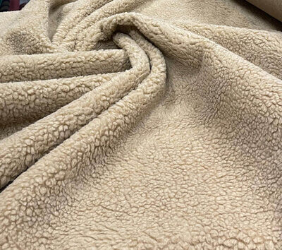 Aposte no tecido carapinha lã de ovelha neste inverno e descubra seu poder de conforto e estilo